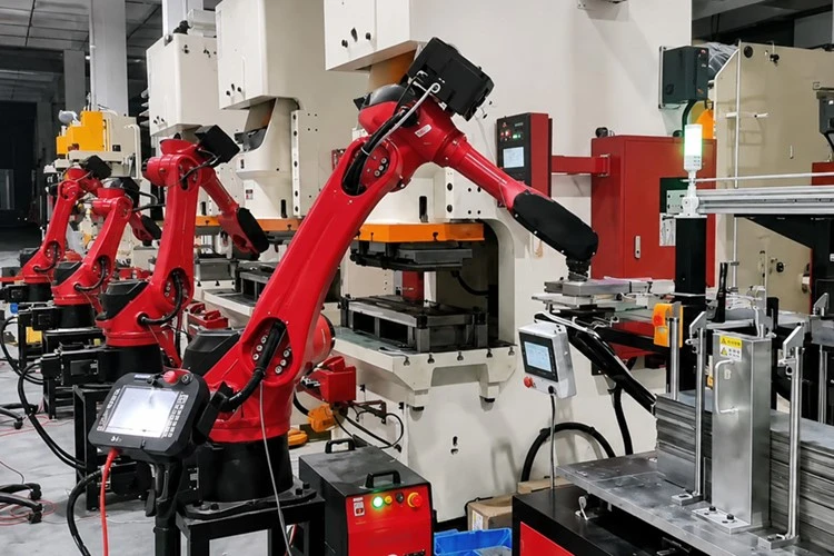 Automated Stamping Press Feeding for Hardware Parts